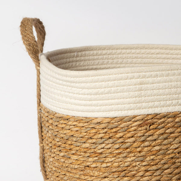 819 - Seagrass Basket With Handles