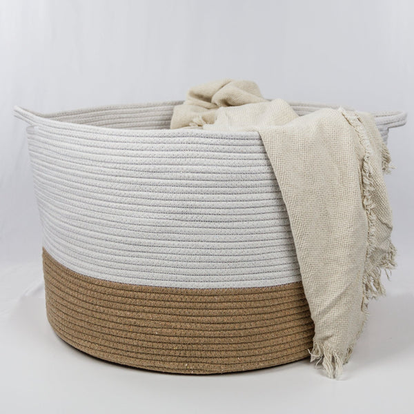 933 - Coton Basket With Contrasting Handles